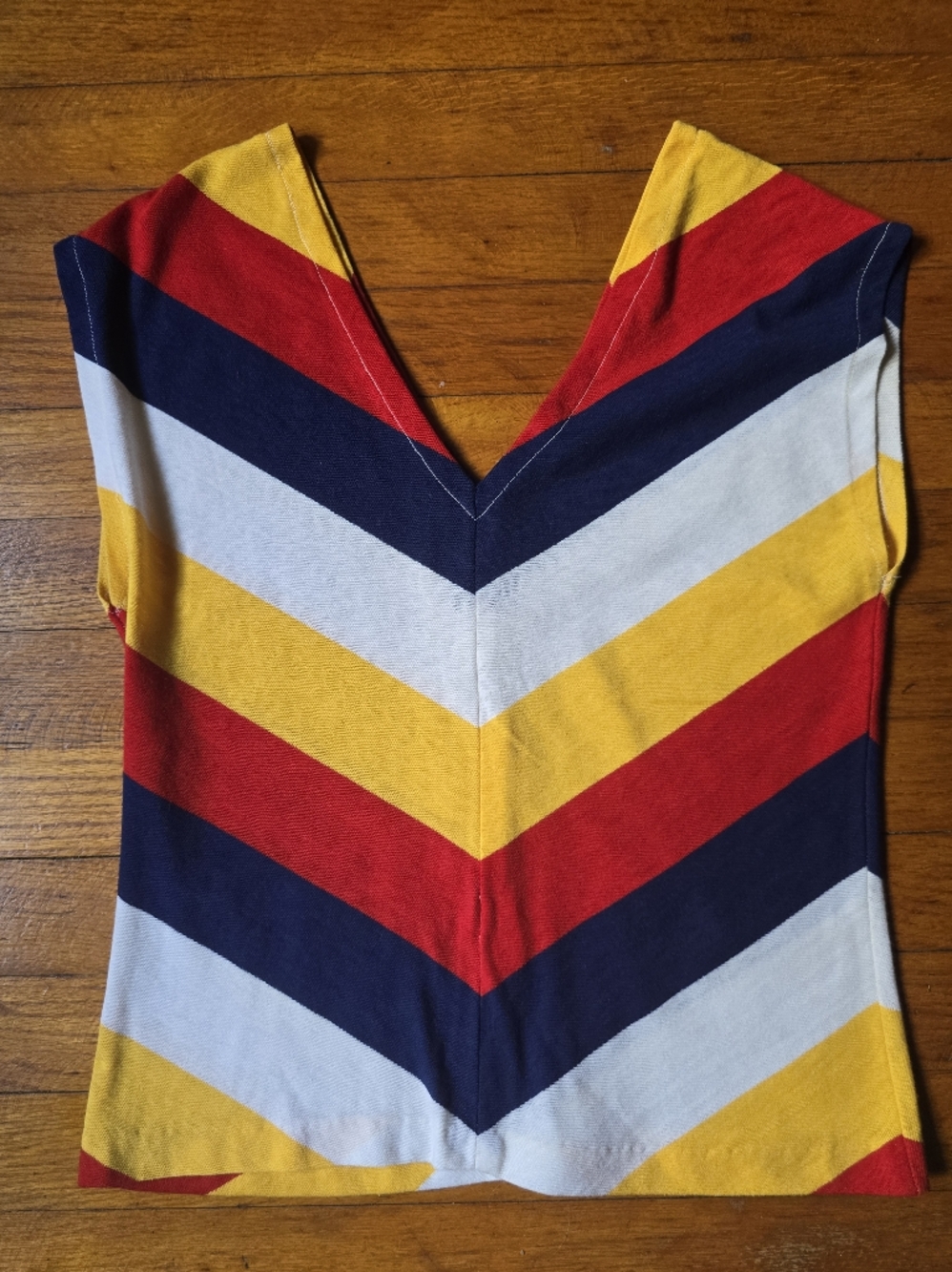 Vintage 70s Fitted Tee Shirt Sleeveless Small Striped Wide Strap Tank